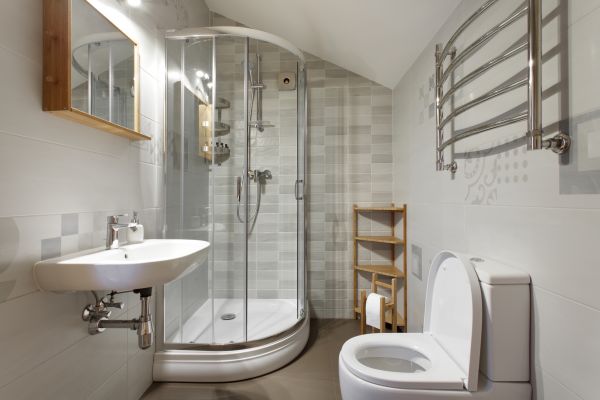 Small Bathroom Remodeling in Glendale